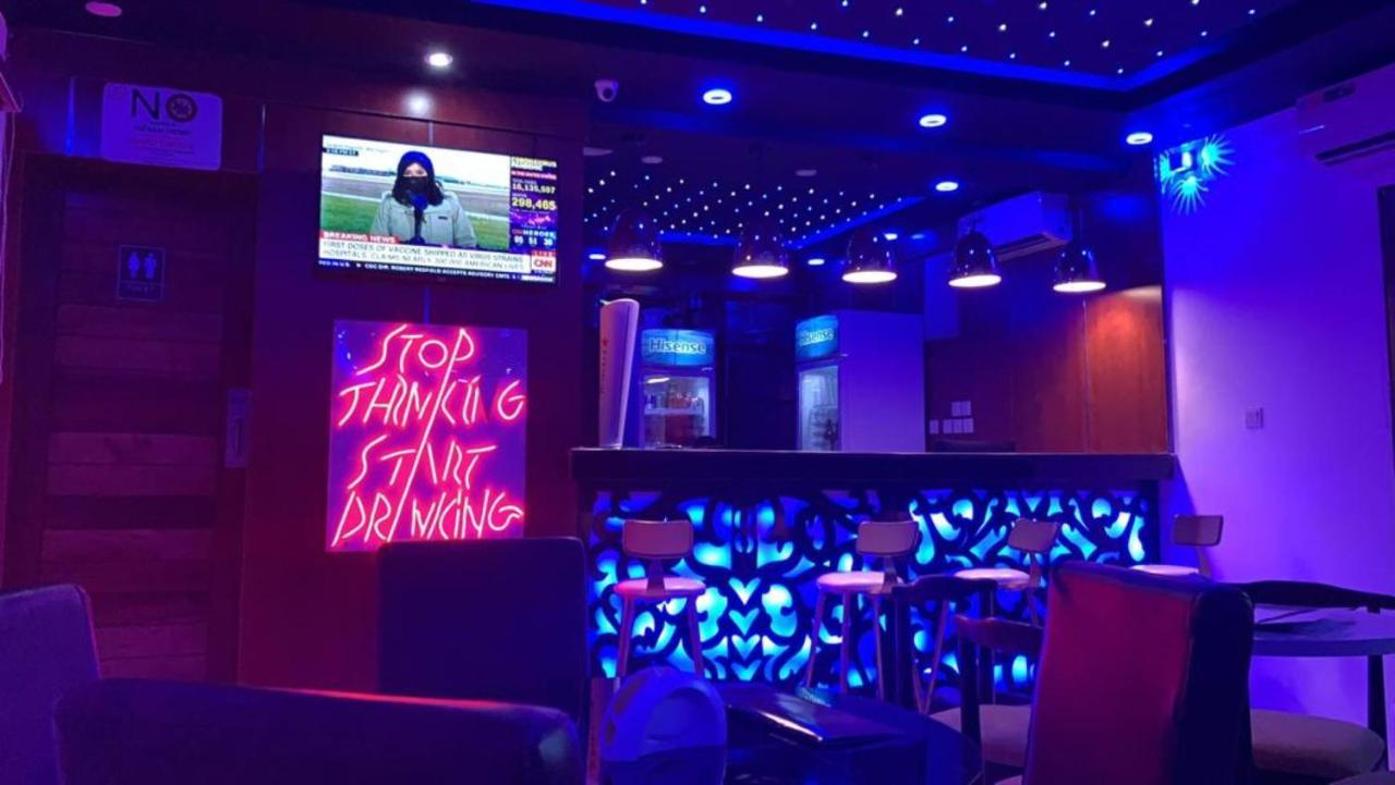 Pasadena Suites Lekki Bagian luar foto